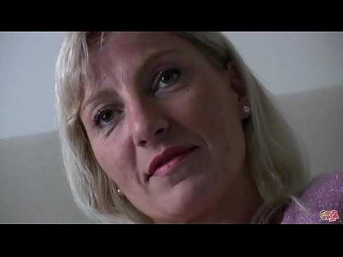 ❤️ Leej niam peb txhua tus fucked ... Poj niam, coj koj tus kheej! ❤️ Anal video ntawm peb ❌ Ib